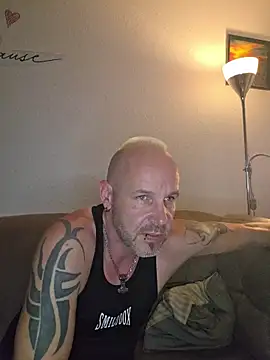 Badbitch_German_Badass - Boobs Out 5 minuten