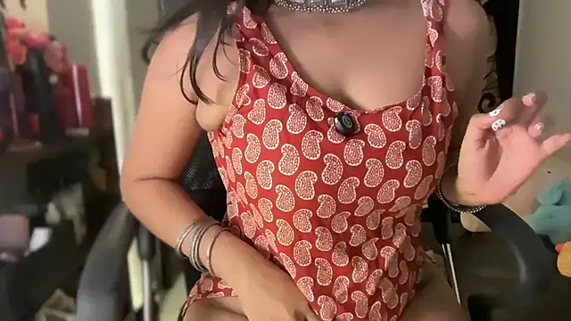 Goddess_Ariel - Candle Wax ON BOObs