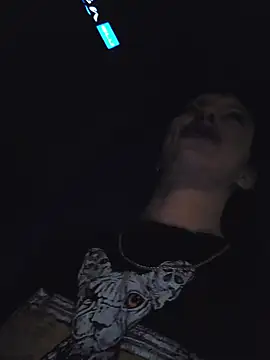 U_prolazu - Dildo deeptroath in public