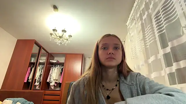 Romy_Grei - Squeeze and softly slap my boobs