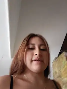 Julii_Sw - totally naked🥵
