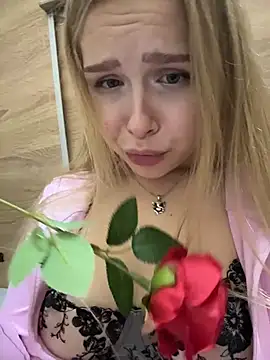 Liza_risky - Rub my pussy with rose in panty
