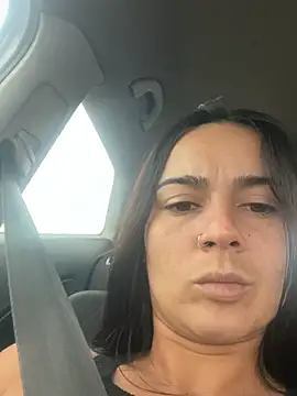 Exoticnoah - Quitar sujetador y enseñar tetas
