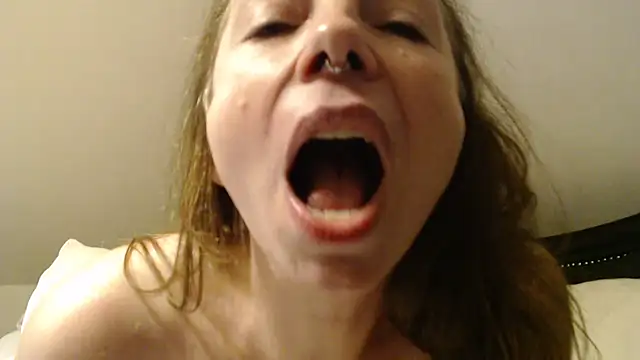 NicoletteNoir - pussy dildo show