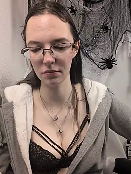 MrsCrazy18 - 👣 Show Feet + Dirty Talk