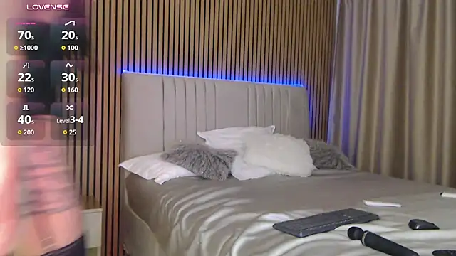 Halie_May - make me feel you...!