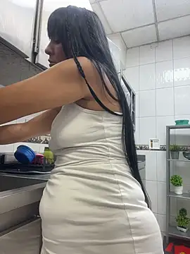 LuxeBrunetteXXX - CLEANING GIRL RISKY FINGERING PUSSY