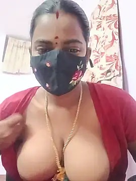 Tamilratchasii - Open boobs