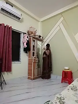 Dr_-Priyanka - Wanna buy hand for broadcast
