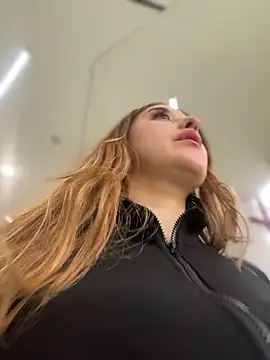 BLANCA__NIEVES - Show big boobs at the mall 🔥💫
