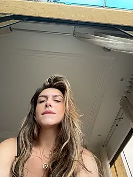 BarbieHotBrazil - Dedo no cu ao vivo