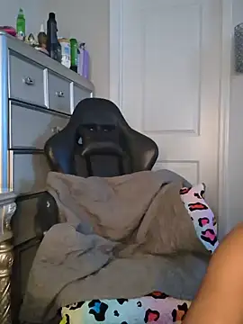 Butterflybootyy - Naked twerk
