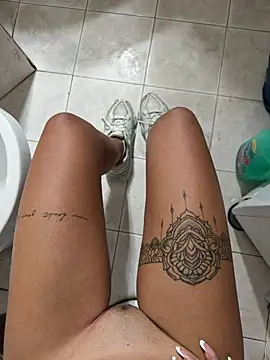 Thegirlofthemirror - Culo aperto a pecora