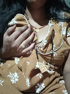 Sexyradha_