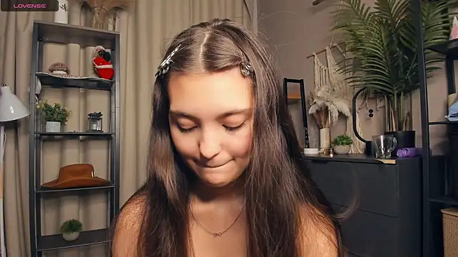 ReynaCarco - Play with panties close to you
