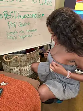 TikaMoonX - TIKAMOONX’S NAUGHTY CLASSROOM🎃