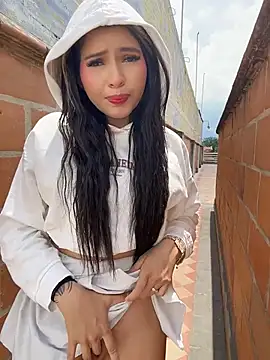 LolliePopsXXX - FINGERING PUSSY IN PUBLIC 🤫