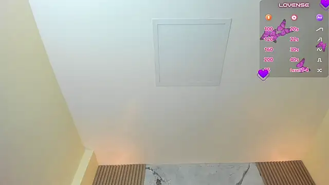 MAGIEVANS1 - Show tits