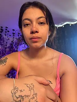 NefertitiXO - show boobs