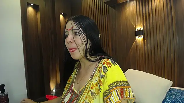 _tamara_priya_ - oil tits