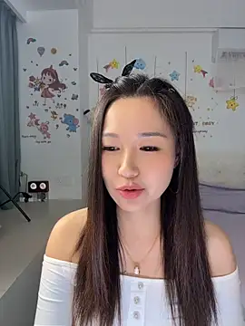 Momo0021 - 😘