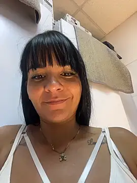 LuxeBrunetteXXX - CLEANING GIRL RISKY FINGERING PUSSY