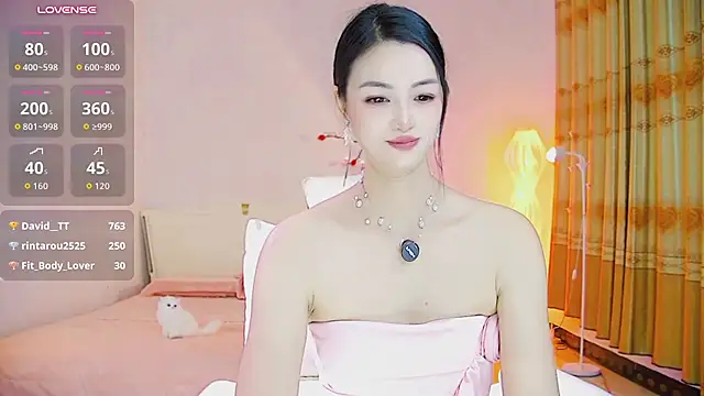 Evelyn-007 - 震动棒抽插3分钟，小粉控制3分钟