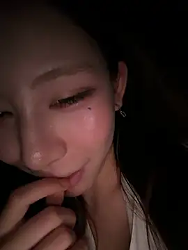 Xiaojingling1122 - 后座全裸三分钟～