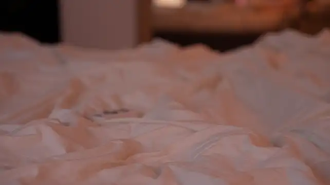 Ibiddi - Glass dildo in pussy