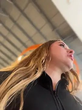 BLANCA__NIEVES - Show big boobs at the mall 🔥💫