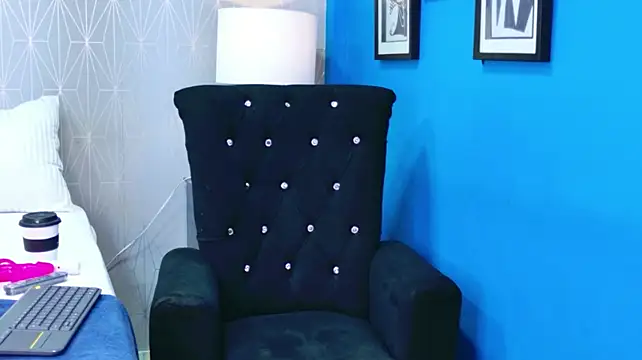 MarilynWilld - Bouncing Boobs 🥵