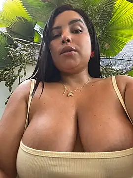Sara-Vegaa - FUCK WITH DILDO UNDER TABLE IN PUBLIC