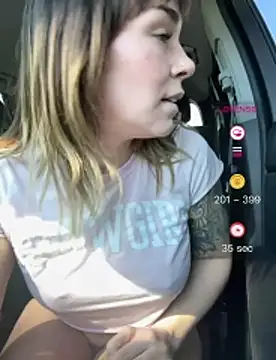 MommyGambit - Panties off and puss in your face
