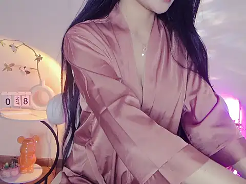 Janise_love - oil body and finger in pussy