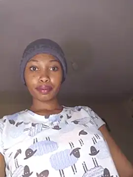 Nasty_boo_boo - spoil the queen