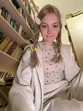 Elsawhere - pants on knees + shake ass + LT🔞PHOTO