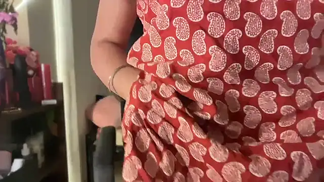 Goddess_Ariel - Candle Wax ON BOObs