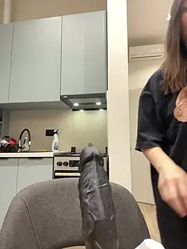 Kyivskyi_Tort - More vibration for pussy