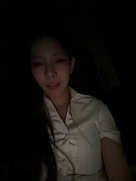 Xiaojingling1122 - 后座全裸三分钟～
