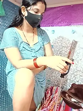 Priyanka_hot88 - Follow in Instagram
