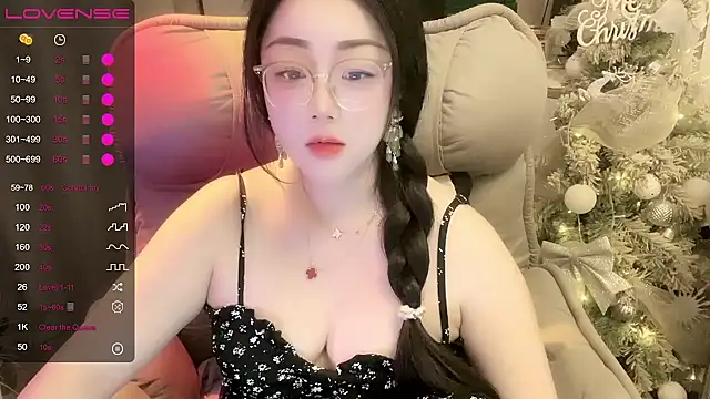 Monica-666888- - ✿❀檐下玉兰花事 白墙黛瓦旁， 玉兰漫染晴空。