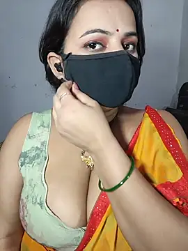 Sweety-girll - Full nude public 2 mint