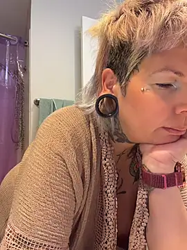 Eva_Monroe- - Milky Titty Squirts