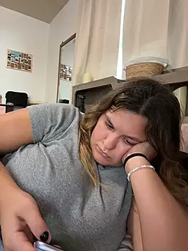 Latinamommy26 - Oil tits