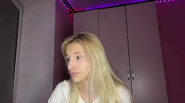 FiveFootBlonde - hair