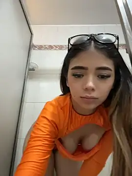 HoneyMollyX - DOGGY + FINGERING MY PUSSY & SPANK ME