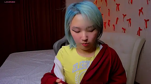 Milla_Aheo - ahegao+ lick finger