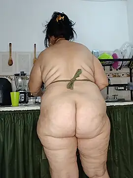 Desire_matture - spank ass x 16