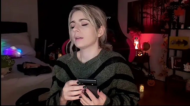 Lisaonthemoon - last tipper gets 3 Videos