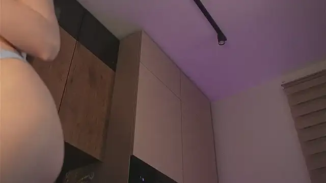 Accept_cookie - I slowly squat in front of the camera х3